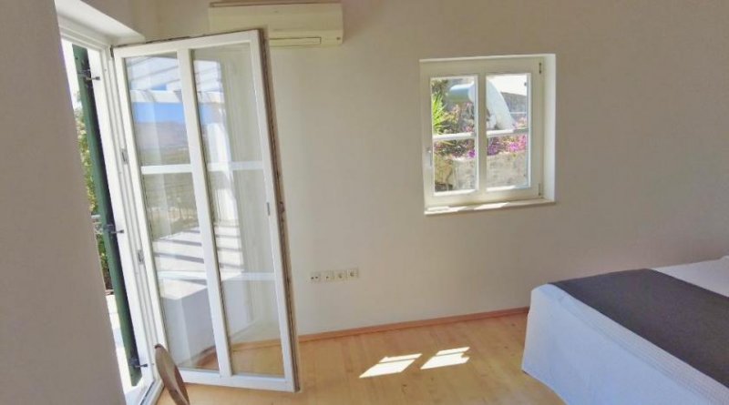 Kournas MIT VIDEO - Kreta, Kournas: Luxusvilla mit Panorama-Meerblick und drei Apartments zu verkaufen Haus kaufen